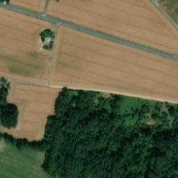 Satellite imagery of Chateau de Coulaine, FR
