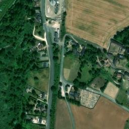Satellite imagery of Chateau de la Roche, FR