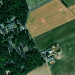 Satellite imagery of château du Coudray Montpensier, FR
