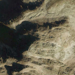 Satellite imagery of Maroiköpfe, AT