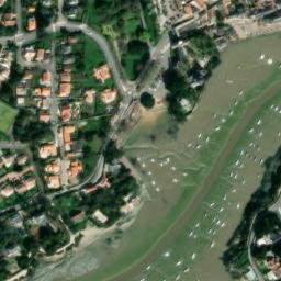 Satellite imagery of Pointe de Gourmalon, FR