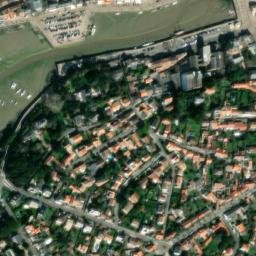 Satellite imagery of Pointe de Gourmalon, FR