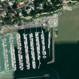Satellite imagery of Pointe de Gourmalon, FR
