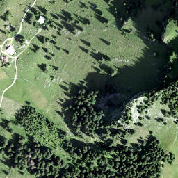 Satellite imagery of Gross Aubrig, CH