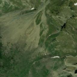 Satellite imagery of Alvier, CH