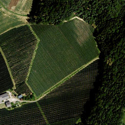 Satellite imagery of Schloss Uhlheim, AT