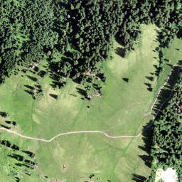 Satellite imagery of Grosser Mutzenstein, CH