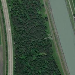 Satellite imagery of Ruchegg, CH