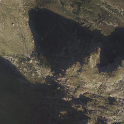 Satellite imagery of Rosannagrat, AT