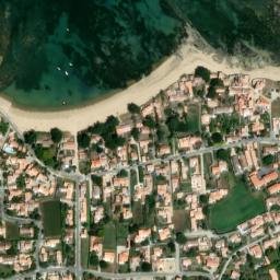 Satellite imagery of Pointe des Charniers, FR