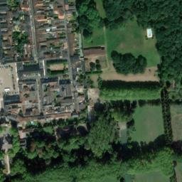 Satellite imagery of Château de Richelieu, FR