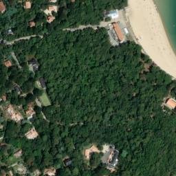Satellite imagery of Pointe de Saint-Pierre, FR