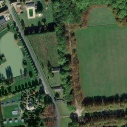 Satellite imagery of Château de Richelieu, FR