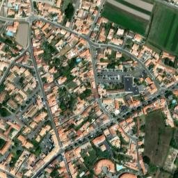 Satellite imagery of Chateau de Noirmoutier, FR