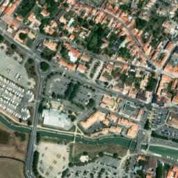 Satellite imagery of Chateau de Noirmoutier, FR