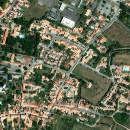 Satellite imagery of Chateau de Noirmoutier, FR