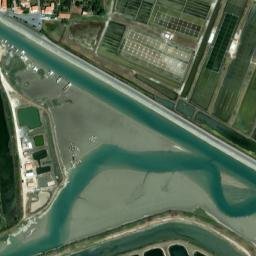 Satellite imagery of Chateau de Noirmoutier, FR