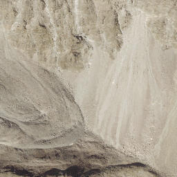 Satellite imagery of cairn, IT