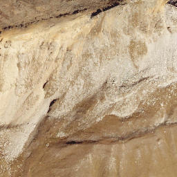 Satellite imagery of cairn, IT