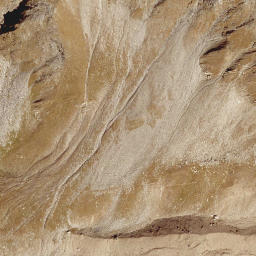 Satellite imagery of cairn, IT