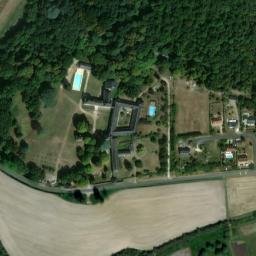 Satellite imagery of Ancien couvent des Augustins de Paulmy, FR