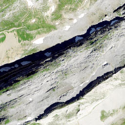 Satellite imagery of Chratzerengrat, CH