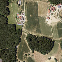 Satellite imagery of Lauten Berg, AT