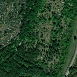 Satellite imagery of Château de La Rochepot, FR