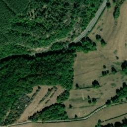 Satellite imagery of Château de La Rochepot, FR