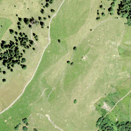 Satellite imagery of Chnügrat, CH
