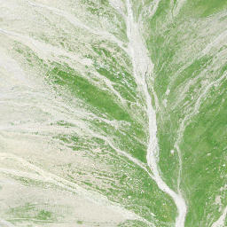 Satellite imagery of Mittelberg, CH