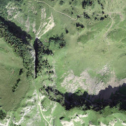 Satellite imagery of Rophaien, CH