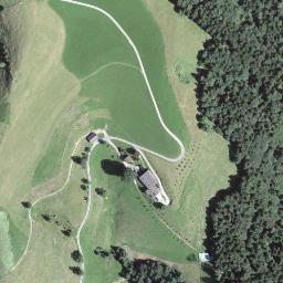 Satellite imagery of Höch, CH