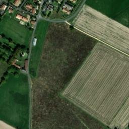 Satellite imagery of Château de Monts-sur-Guesnes, FR