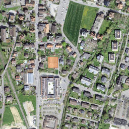 Satellite imagery of Schloss Hünigen, CH