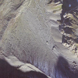 Satellite imagery of Roten Pfaffen, CH