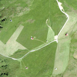 Satellite imagery of Zalüenja, CH