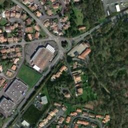 Satellite imagery of Château de Bressuire, FR