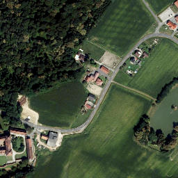 Satellite imagery of Schloss Frauenheim, AT