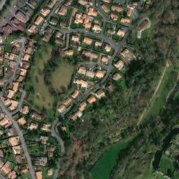 Satellite imagery of Château de Bressuire, FR