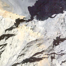 Satellite imagery of Crap Glaruna, CH