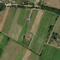 Satellite imagery of Fekete-Kastély, HU