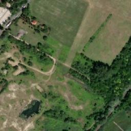 Satellite imagery of Fekete-Kastély, HU