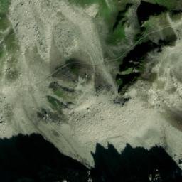 Satellite imagery of Tschirpen, CH