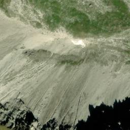 Satellite imagery of Tschirpen, CH