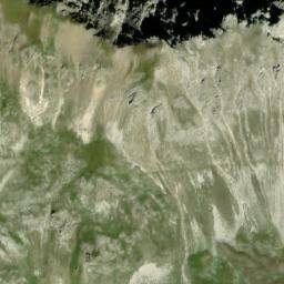 Satellite imagery of Tschirpen, CH