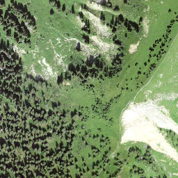 Satellite imagery of Suggiture, CH