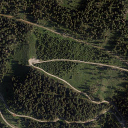 Satellite imagery of Hochtraten, AT