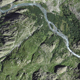 Satellite imagery of Üssri Drosiegg, CH