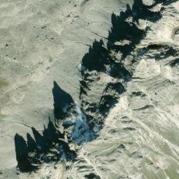 Satellite imagery of Strel, CH